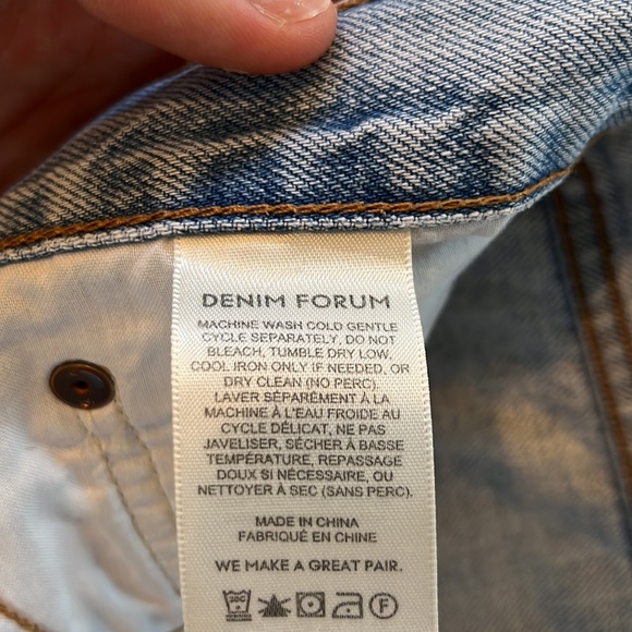 Denim forum ex boyfriend short (aritzia) - Picture 5 of 7